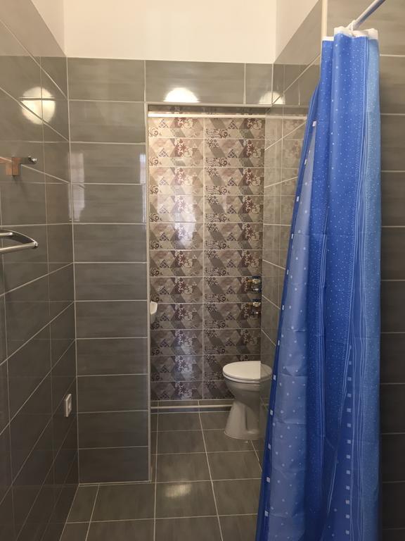 Kalvin Vendegszobak Debrecen Buitenkant foto