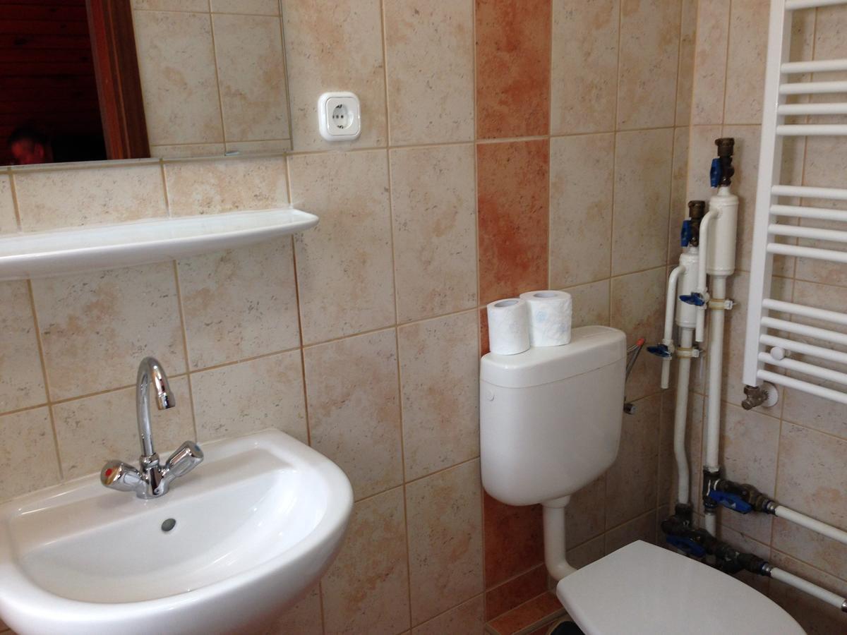 Kalvin Vendegszobak Debrecen Buitenkant foto
