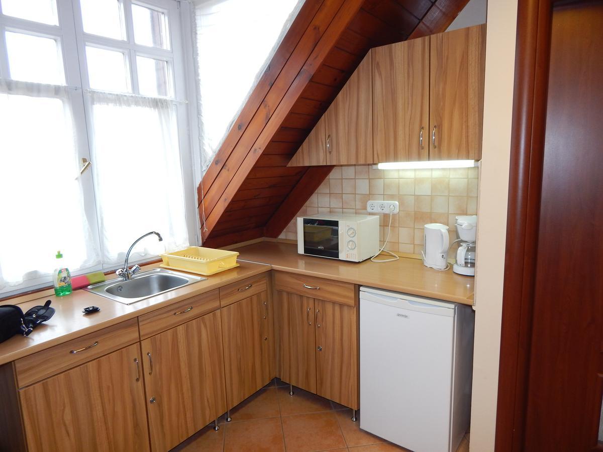 Kalvin Vendegszobak Debrecen Buitenkant foto