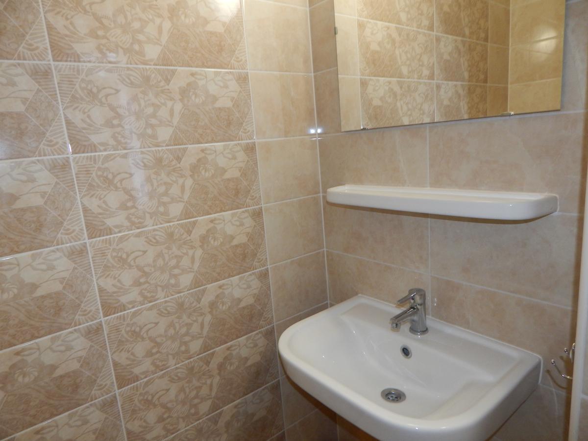Kalvin Vendegszobak Debrecen Buitenkant foto