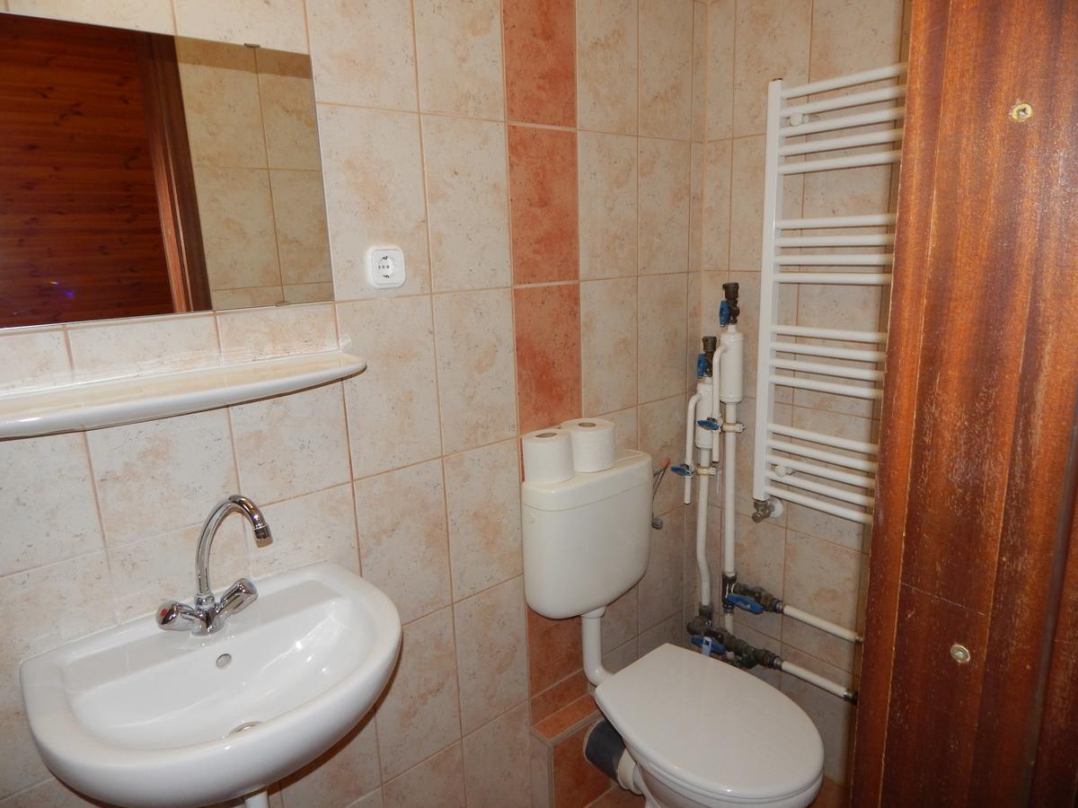 Kalvin Vendegszobak Debrecen Buitenkant foto
